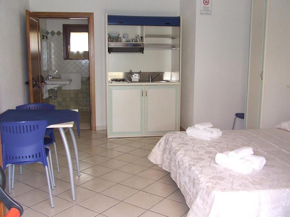 Case Vacanze San Silvestro Apartment *