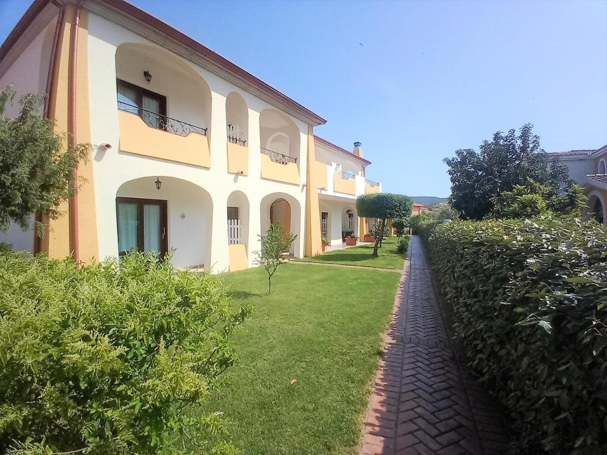 Case Vacanze San Silvestro Apartment Budoni