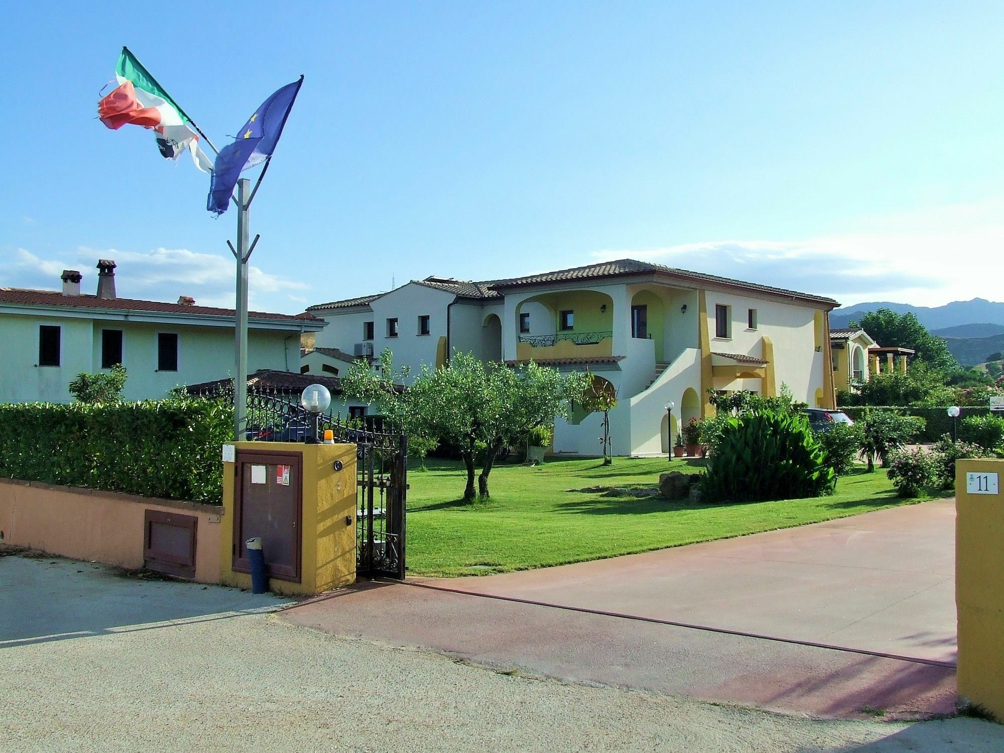 Case Vacanze San Silvestro Apartment Budoni